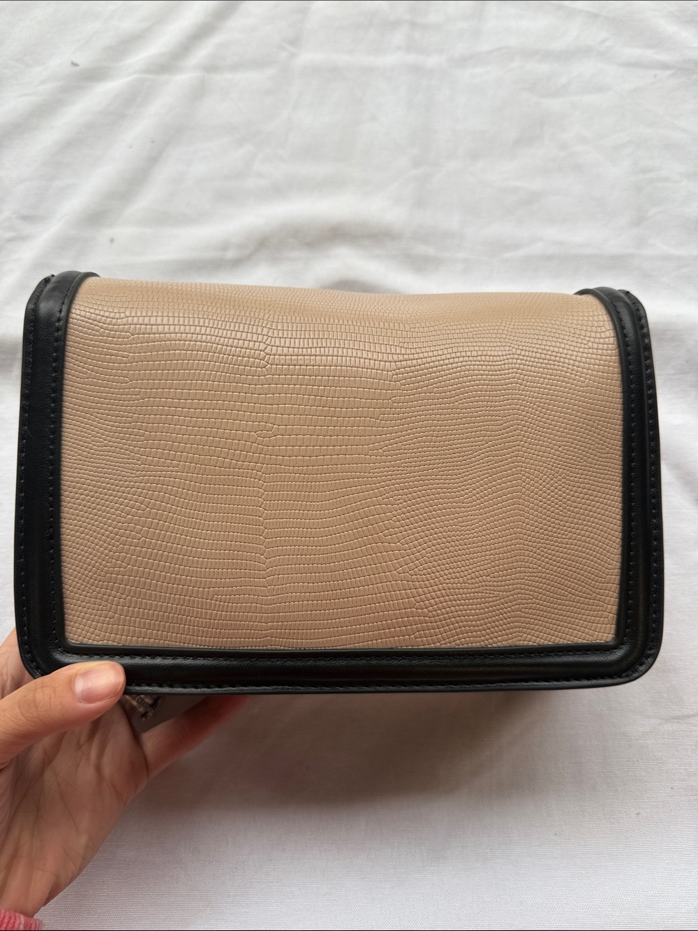 JULES KAE Mia Vegan Leather cross body bag - Picture 9 of 10